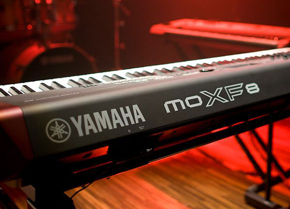 YAMAHA Electric Organ